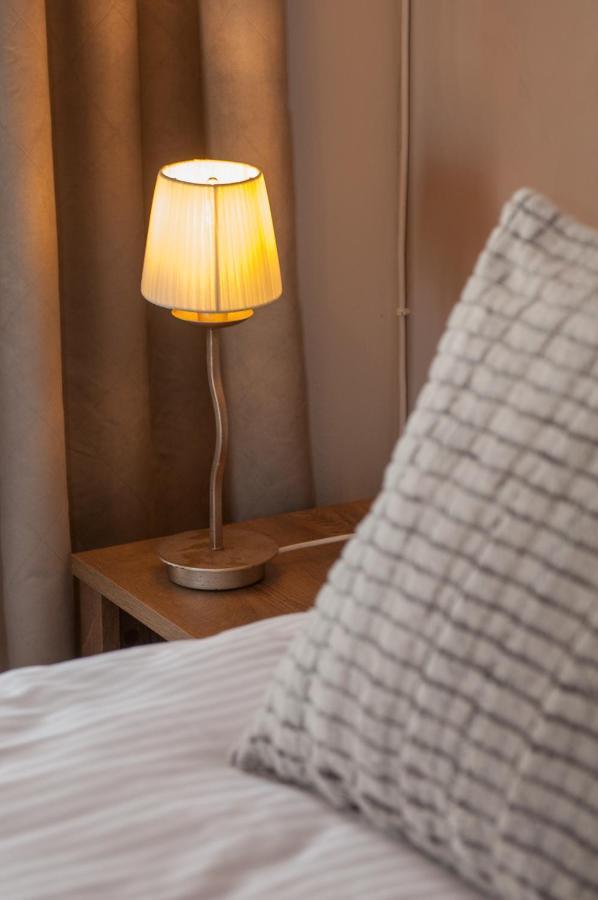Veldi Art - Kamari Beach Apartment Fira  Dış mekan fotoğraf